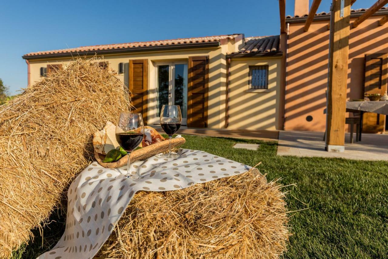 Tenuta Petra Bianca Palau Bagian luar foto