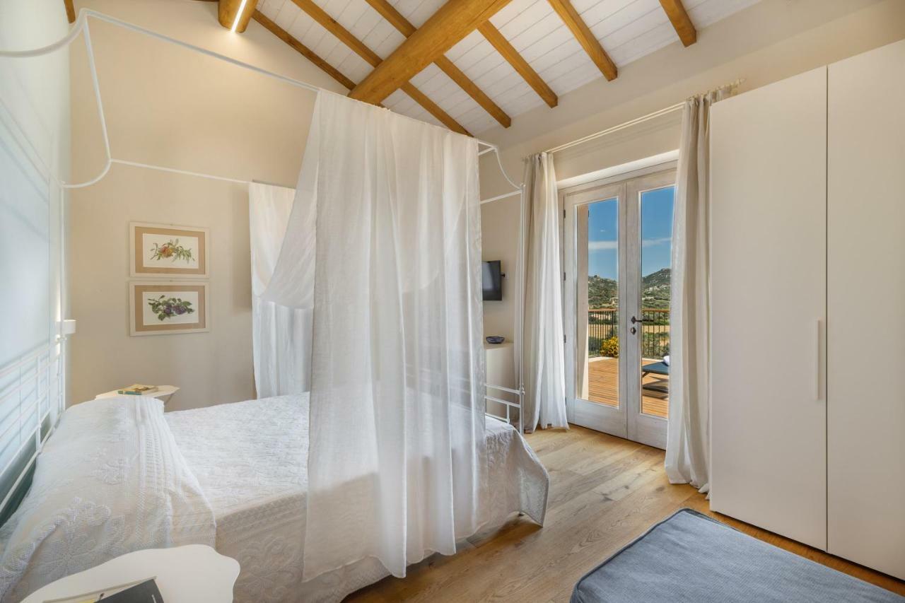 Tenuta Petra Bianca Palau Bagian luar foto