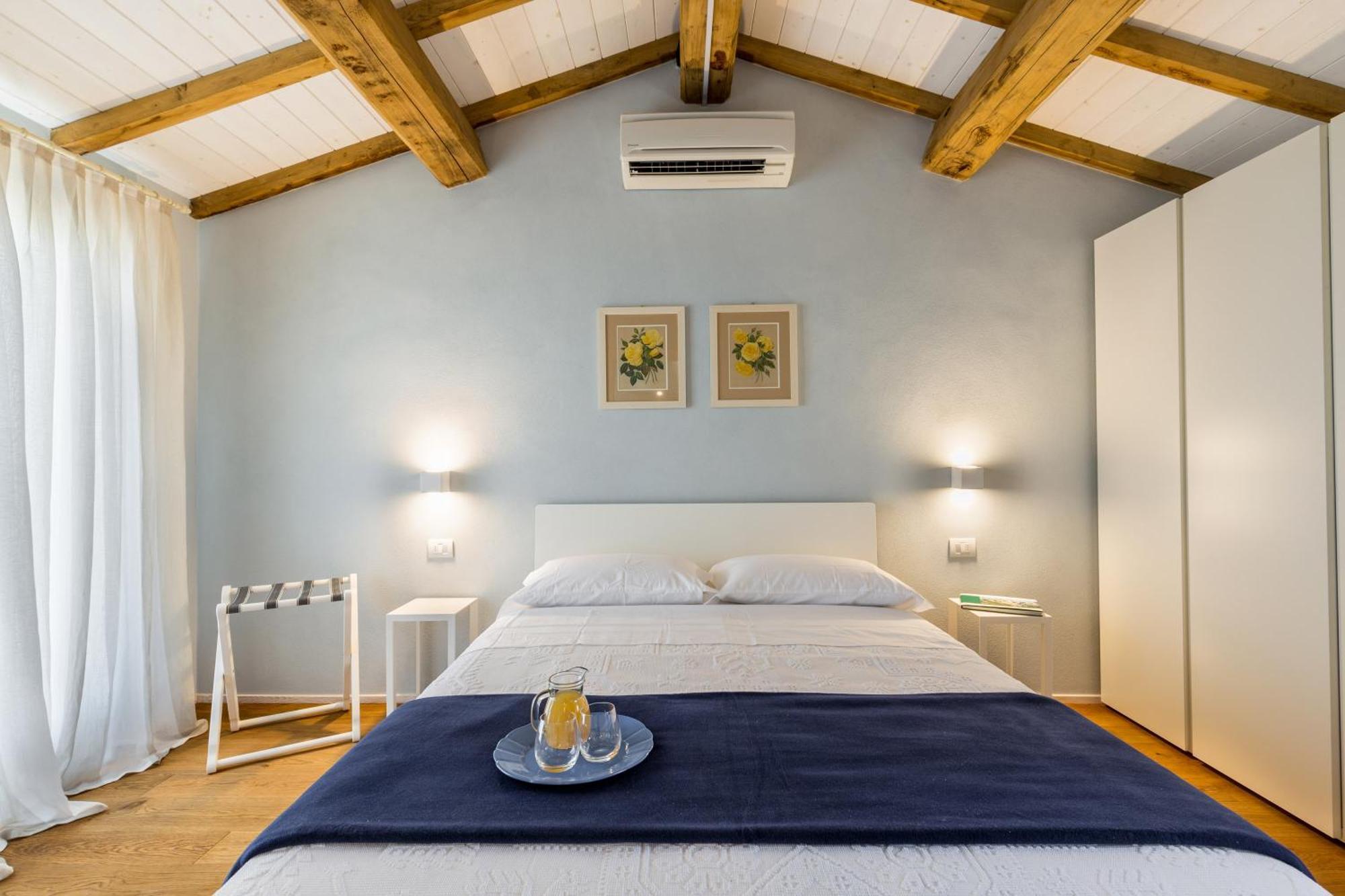 Tenuta Petra Bianca Palau Bagian luar foto