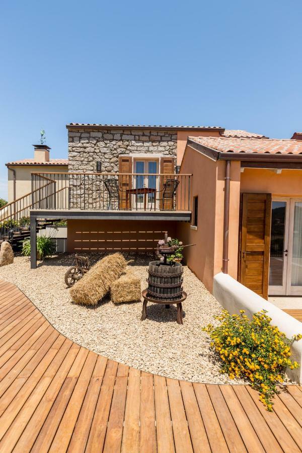 Tenuta Petra Bianca Palau Bagian luar foto